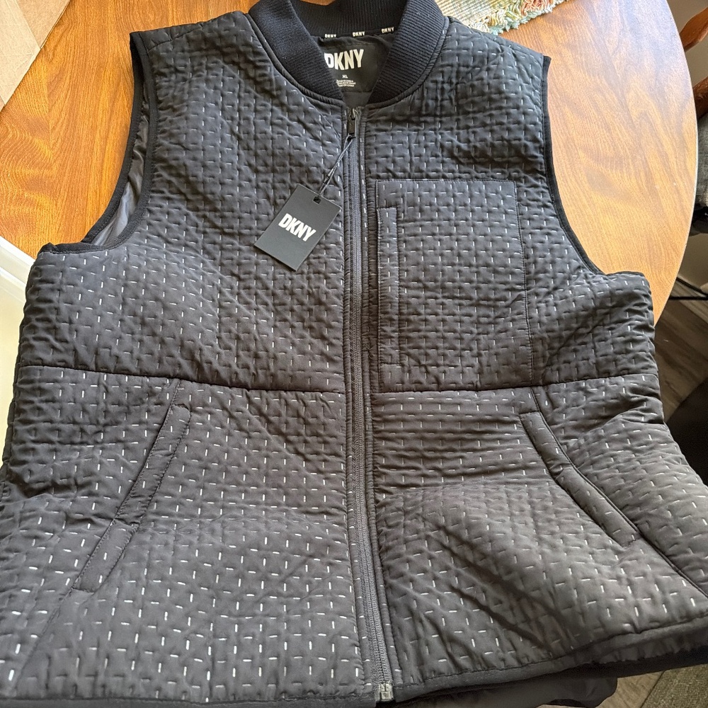 DKNY XL Men’s Vest